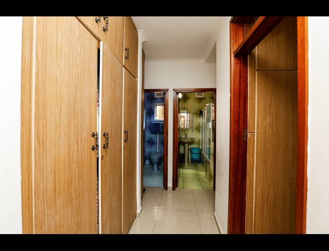 4 BEDROOM HOUSE FOR SALE IN OVERPORT